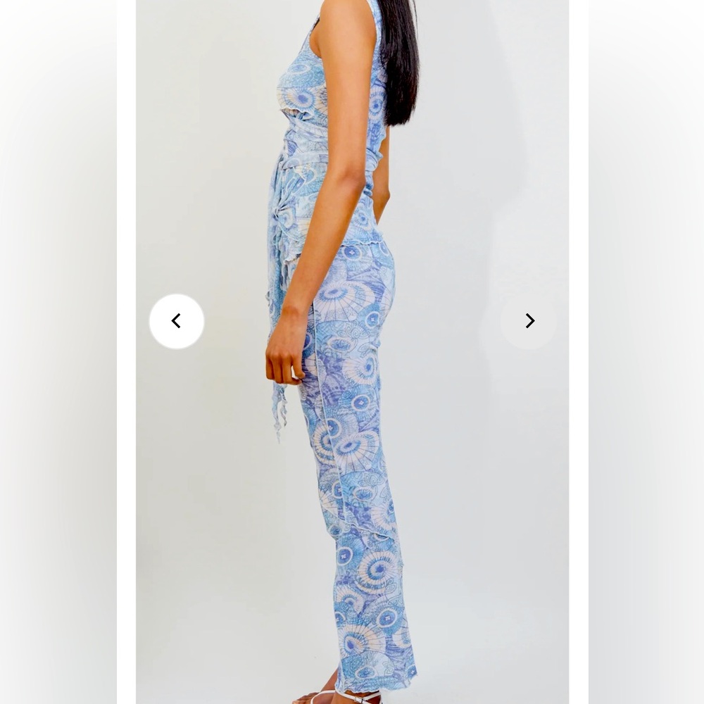Kim Shui Blue Shell Print Tie Top & Bottom
